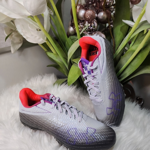 Women Under Armour  Blur Smoke MC Football Cleats brand new - Picture 3 of 12